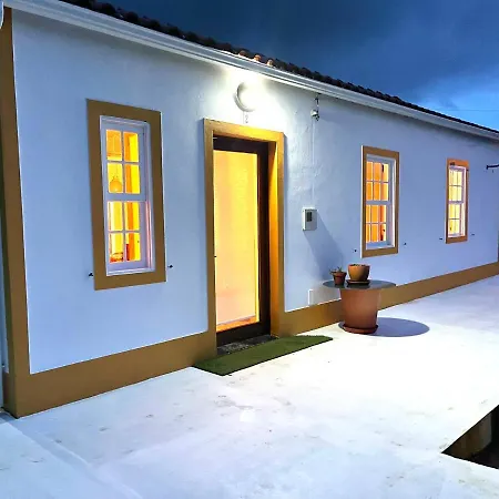 Casa Do Bicho Pau بيت للعطل *