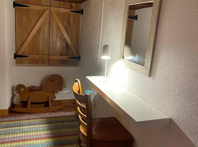 Casa Do Bicho Pau * Pedro Miguel